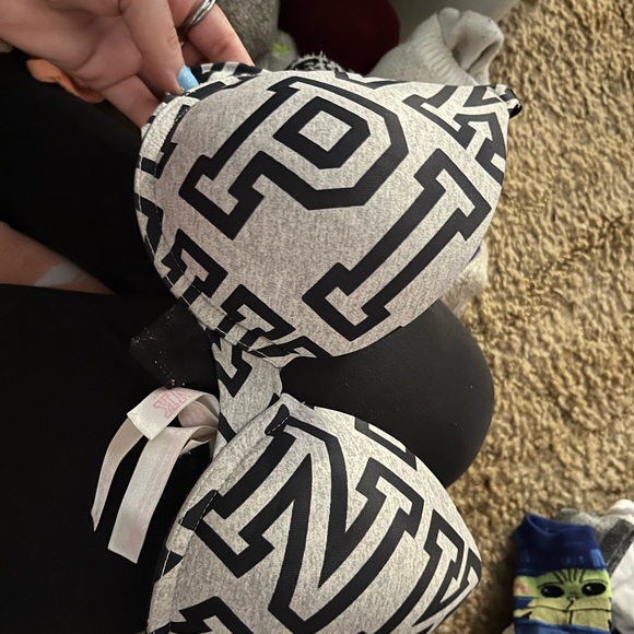 Black and grey with PINK as writing size 34D - Picture 2 of 2